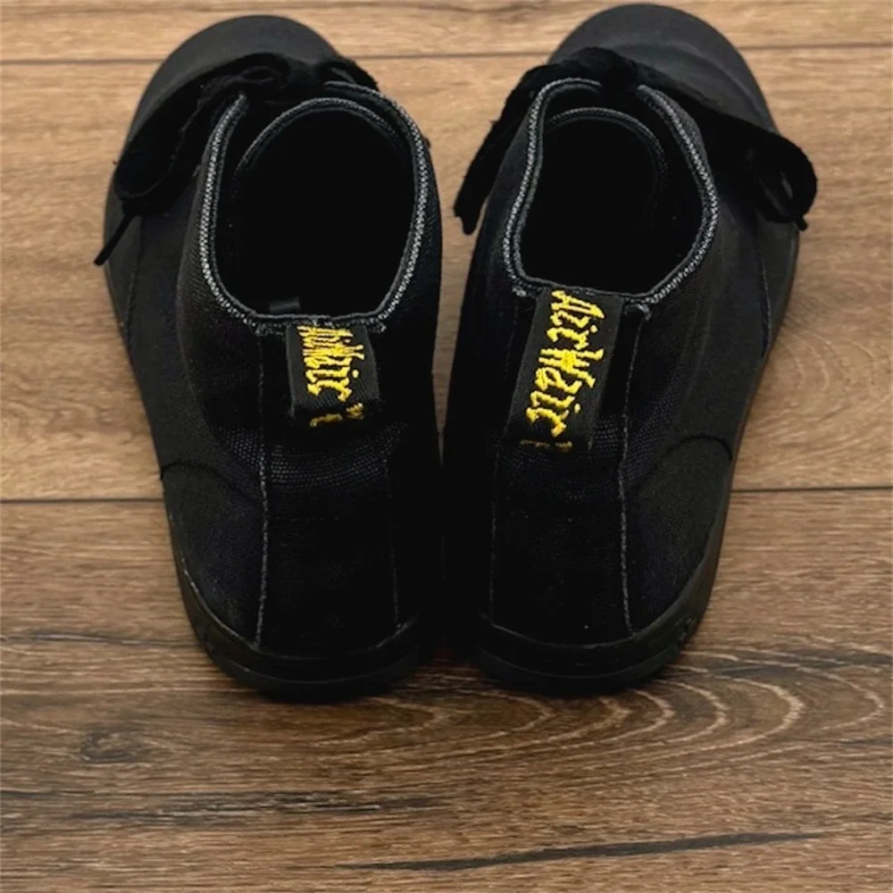 Dr Martens Henrie Men's Size 9 Black Canvas Chukka Boots High Top Sneakers‎